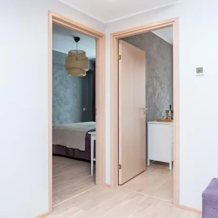 Cozy, 2 Bedroom With Free Parking Διαμέρισμα Ταλίν