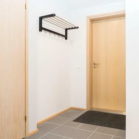 Cozy, 2 Bedroom With Free Parking * טאלין