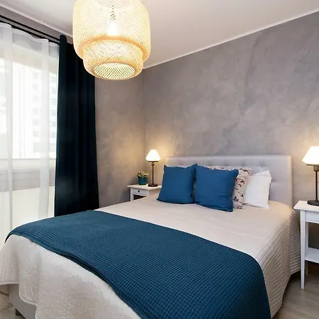 דירה Cozy, 2 Bedroom With Free Parking *