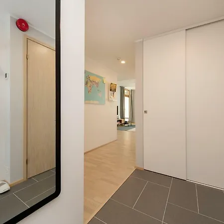Cozy, 2 Bedroom With Free Parking Διαμέρισμα Ταλίν