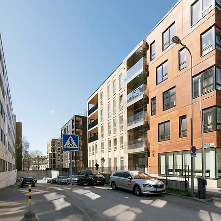 Cozy, 2 Bedroom With Free Parking Korter