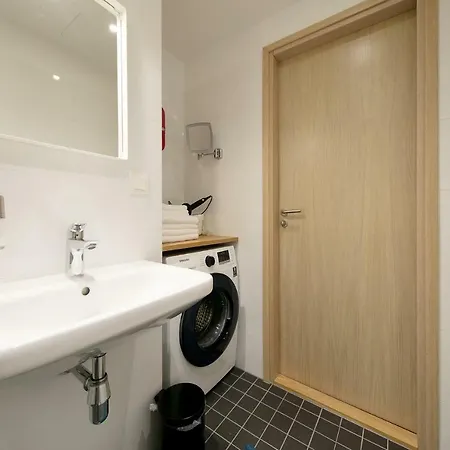 Apartmán Cozy, 2 Bedroom With Free Parking Tallinn